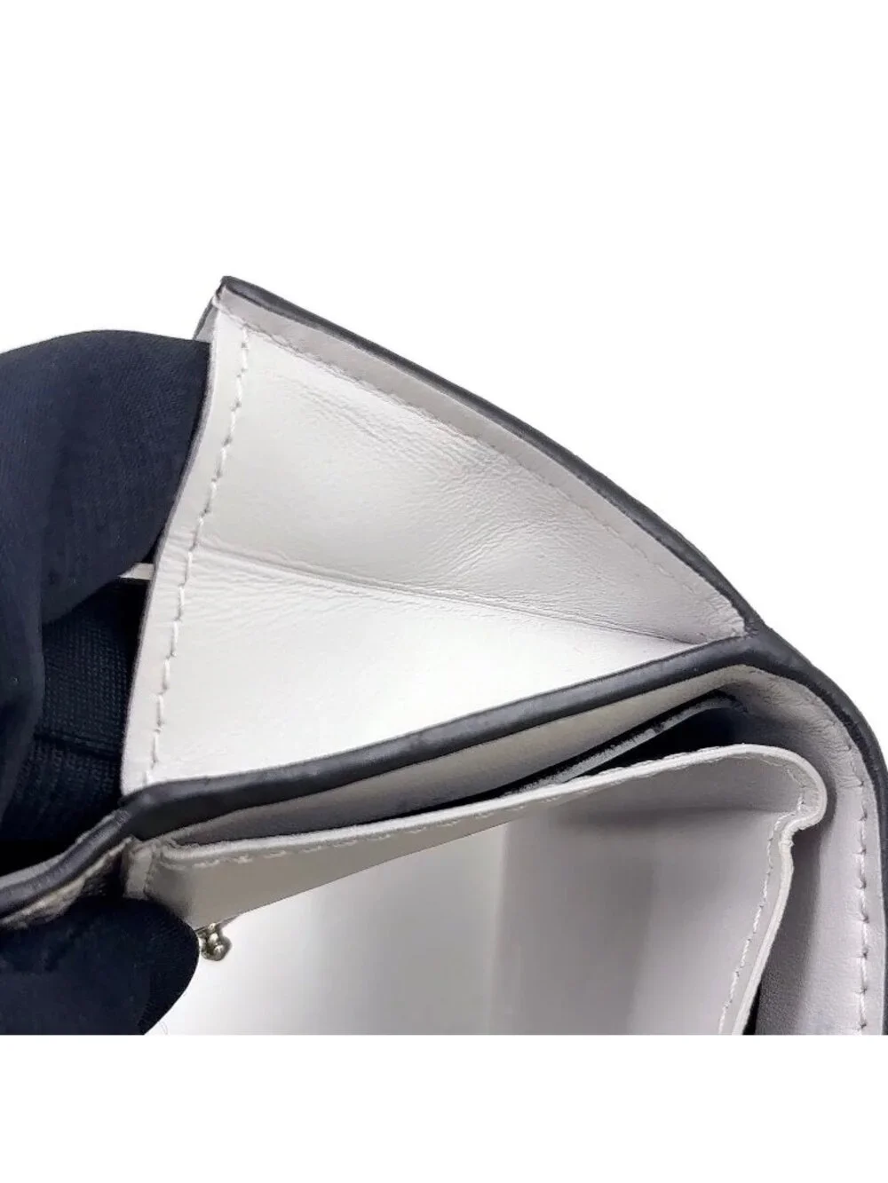Louis Vuitton Discovery Compact Wallet Leather White Silver